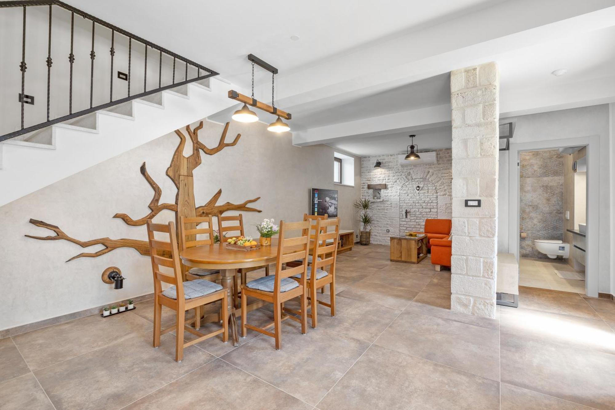 Villa Indigenous House Komez *