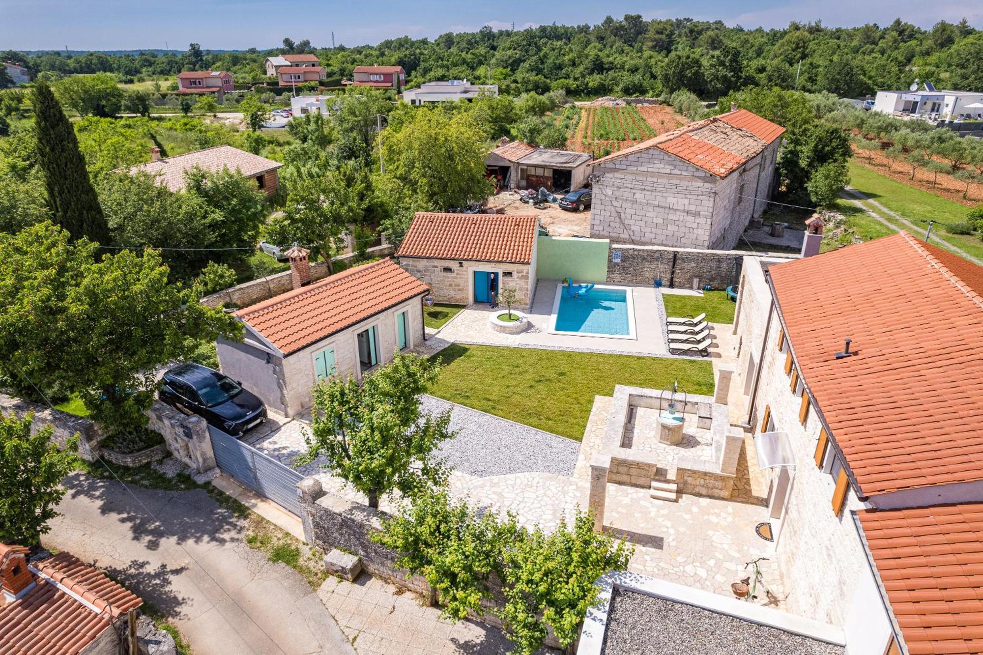 Villa Indigenous House Komez