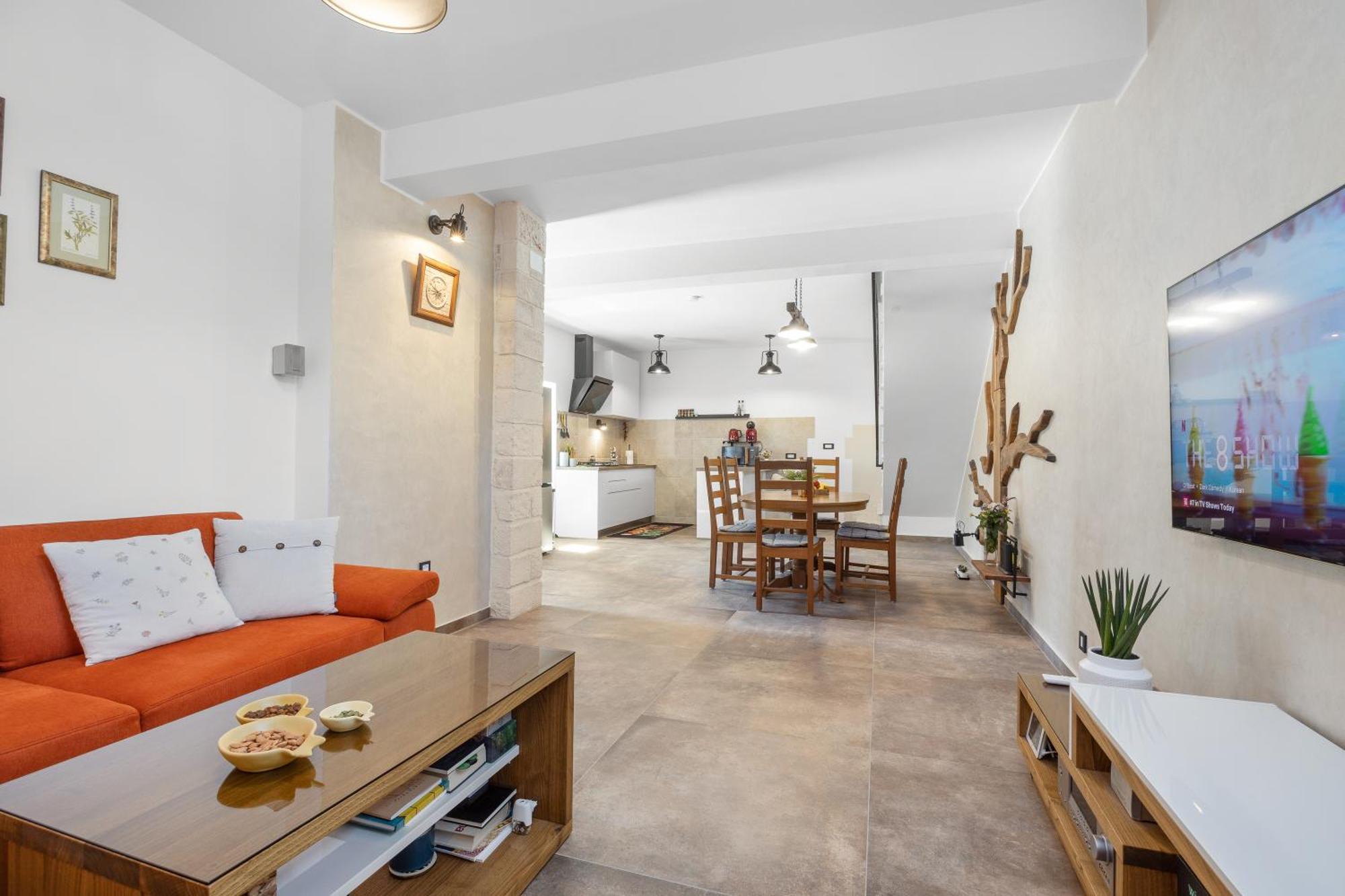 Indigenous House Komez Villa *