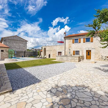 Indigenous House Komez Stokovci Exterior photo